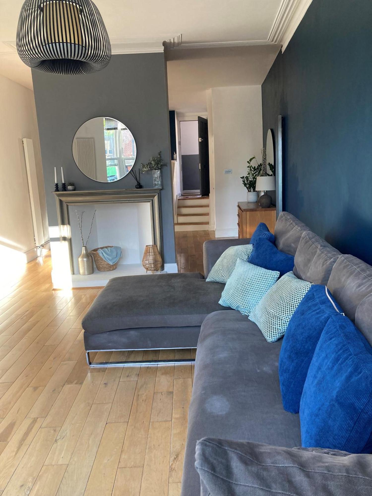 The Clock Tower Apartment - Spacious, Modern, 2 Bed Room Apartment , Southsea With Free Parking - Sleeps 4 Portsmouth Esterno foto